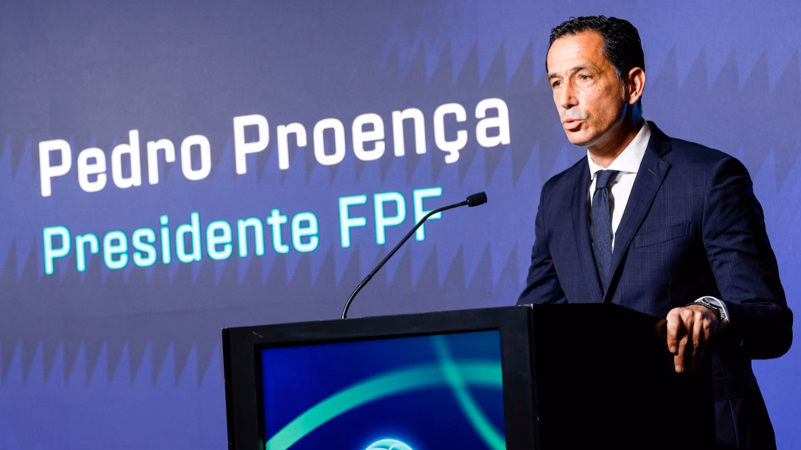 Microplanos estratégicos apresentados na Cidade do Futebol