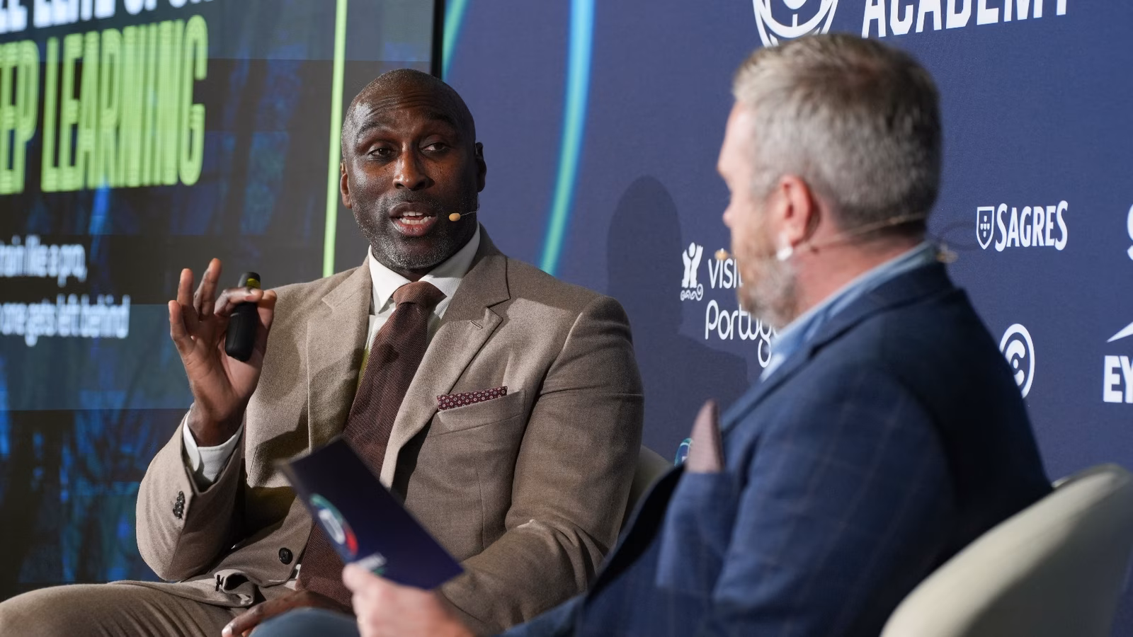 Sol Campbell: IA no Futebol? "Ainda Não Vimos Nada"